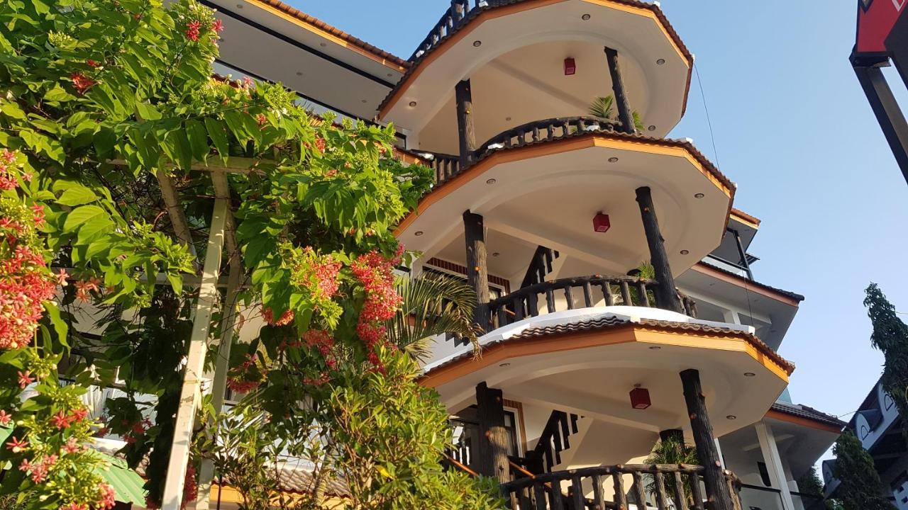 La Capannina Hotel Patong Екстер'єр фото