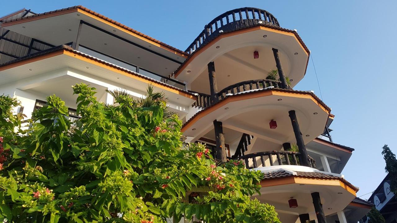 La Capannina Hotel Patong Екстер'єр фото